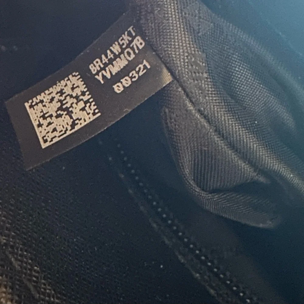Michael Kors Large Leather Tote Like New Condition_10